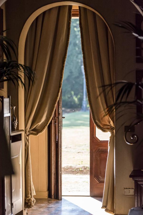 Villa Dom เปียเชนซา ภายนอก รูปภาพ